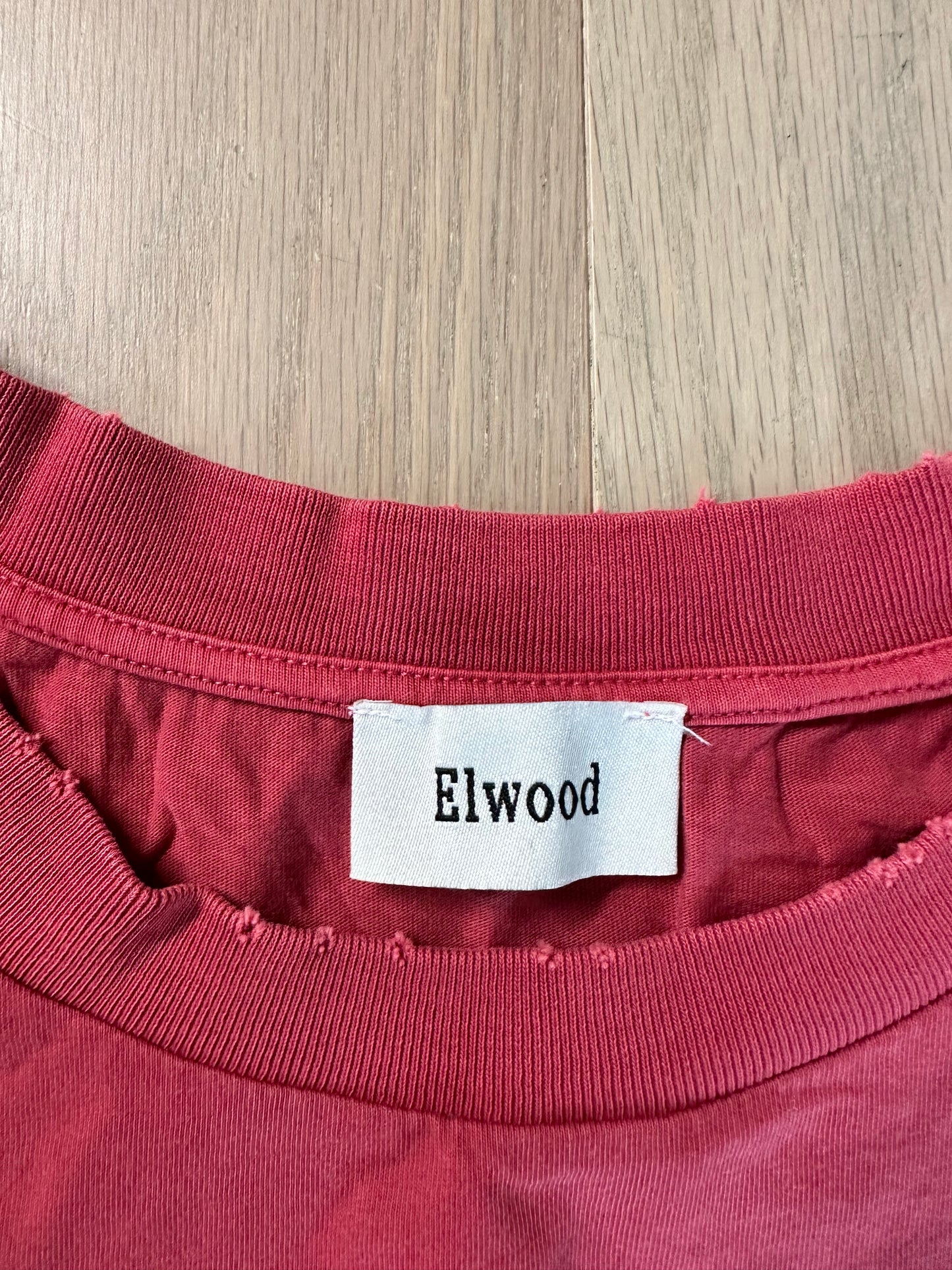 ELWOOD // Red Shirt